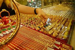 Sát ngày Vía Thần tài, giá vàng tăng vùn vụt