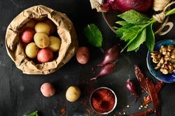 Cách làm mặt nạ vừa giảm quầng thâm vừa dài lông mi
