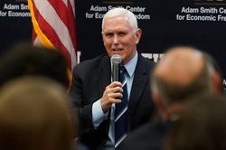 Ông Mike Pence lần đầu lên tiếng về tài liệu mật được tìm thấy tại nhà
