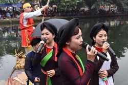 Hội Lim Xuân Quý Mão 2023 nghiêm cấm hát quan họ ngửa nón nhận tiền