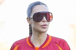 Kim Siêu vòng 3 gây sốt khi mặc áo đấu Roma