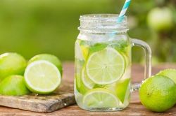 Loại 'nước thần' uống vào buổi tối giúp chị em 'trẻ mãi không già', U40 vẫn xuân sắc như tuổi 20