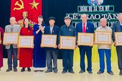 191 đảng viên huyện Thanh Trì được trao tặng Huy hiệu Đảng đợt 3/2