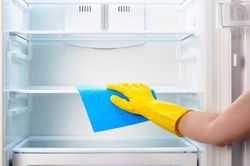 Bí kíp vệ sinh tủ lạnh sạch bong sau Tết đơn giản và nhanh chóng