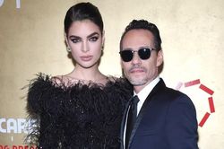 Chồng cũ Jennifer Lopez kết hôn với Á hậu Hoàn vũ