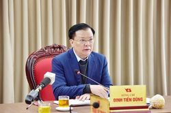 Bí thư Hà Nội: Cấp trên phải làm gương cho cấp dưới