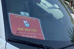 Hội Nhà báo Việt Nam đề nghị xử lý nghiêm các xe ô tô gắn phù hiệu cơ quan báo chí