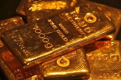 Giá vàng miếng bất ngờ tụt khỏi mốc 68 triệu đồng/lượng, thế giới chờ cuộc họp Fed