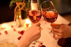 Động cơ không trong sáng của cô gái hẹn hò 6 lần mỗi tuần