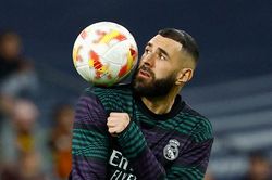 Benzema sa sút