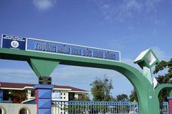 Dùng văn bằng giả, một hiệu trưởng bị cách tất cả chức vụ trong Đảng