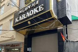 Quán karaoke có múa thoát y ở Hà Nội bị đề nghị phạt gần 200 triệu đồng