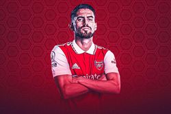 Dàn sao nổi bật khoác áo Arsenal lẫn Chelsea