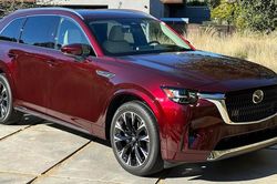 Mazda CX-90 ra mắt: SUV đầu bảng tham vọng lên hạng sang, Explorer và Land Cruiser Prado cần dè chừng