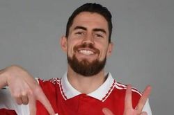 Chuyển nhượng cầu thủ Ngoại hạng Anh ngày 1/2: Man City tìm tiền vệ mới; Liverpool cần Jude Bellingham; Jorginho sang Arsenal
