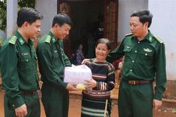 Con nuôi ở Đồn Biên phòng cửa khẩu quốc tế Lệ Thanh
