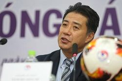 CLB Hàn Quốc chiêu mộ cùng lúc 2 tài năng trẻ của HAGL;LĐBĐ Việt Nam và GĐKT Yusuke Adachi chấm dứt hợp đồng