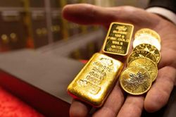 Giá vàng 1/2: Giá vàng thế giới tăng, trong nước biến động trái chiều