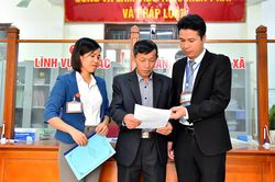 Tạo đột phá từ công tác cán bộ