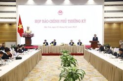 Lãnh đạo Bộ Công Thương nói về tăng giá điện và xử lý khoản lỗ 31.000 tỷ của EVN