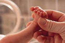 Sáng 2/2: Cả nước chỉ còn 2 ca COVID-19 nặng; Bộ Y tế nêu 3 nhóm nguyên nhân chính dẫn đến khuyết tật ở trẻ