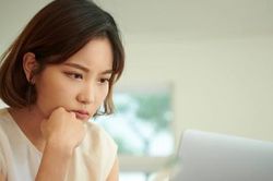 Bố mẹ yêu cầu tôi chia tay bạn trai ngay khi biết anh từng 2 đời vợ