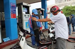 Doanh nghiệp bán lẻ xăng dầu 'cầu cứu' Thủ tướng