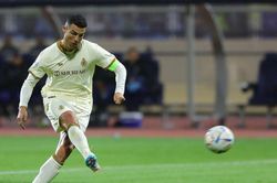 Ronaldo ghi bàn đầu tiên cho Al-Nassr, tự phá kỷ lục thế giới của chính mình