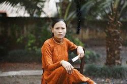 Vẻ đẹp 'nghiêng nước nghiêng thành' của phụ nữ Bắc Bộ năm 1915
