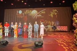 Hương sắc Xuân Việt tỏa muôn phương!