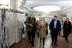 Còi không kích vang khắp Kiev, lãnh đạo EU tuyên bố 'mang ánh sáng' đến Ukraine