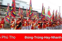 Độc đáo lễ rước nước trong Lễ hội Đền Du Yến