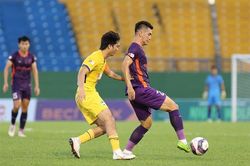 Chuyện 'đụng hàng' ở V-League