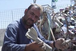 Mất mạng bất cứ lúc nào, nhiều người Afghanistan vẫn làm nghề nguy hiểm để kiếm tiền