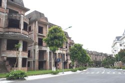 Nhà đất bỏ hoang đánh thuế cao, nhà đất lấn chiếm thẳng tay thu hồi