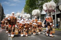 Tết chưa qua, Carnaval đã đến