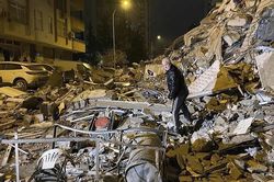 Động đất cực mạnh trên biên giới Thổ Nhĩ Kỳ - Syria, hơn 200 người thiệt mạng