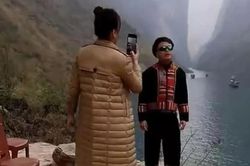 Bất ngờ với hậu trường sống ảo của Shark Bình và Phương Oanh