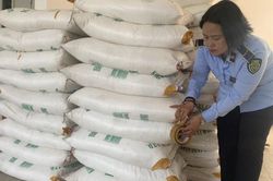 Quản lý thị trường TP. Hồ Chí minh phát hiện, tạm giữ gần 12 tấn đường cát nhập lậu