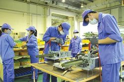 Doanh nghiệp sản xuất công nghiệp 'lấy đà' tăng tốc
