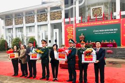 Quận Thanh Xuân: 68 nam thanh niên lên đường nhập ngũ