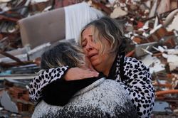 Hơn 5.000 người chết trong động đất ở Thổ Nhĩ Kỳ, Syria