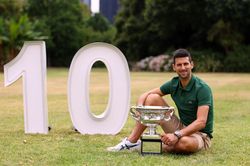 Djokovic tiến gần tới việc phá vỡ thêm một kỷ lục vĩ đại
