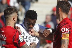 Vinicius hay là phản biện của Simeone