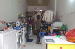 Nhiều dịch vụ trúng đậm nhờ ăn theo 'thời tiết ẩm ương'