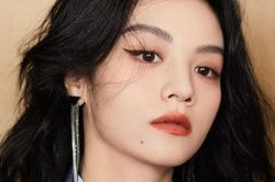 Nữ diễn viên Xuân Hạ bị cấm phát ngôn