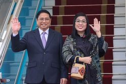 Thủ tướng Phạm Minh Chính cùng Phu nhân lên đường thăm chính thức Singapore và Brunei