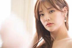 Mất cả đêm tân hôn vì món quà mà bạn trai cũ tặng