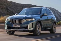 BMW X5 facelift 2023: Nhiều điểm mới thú vị