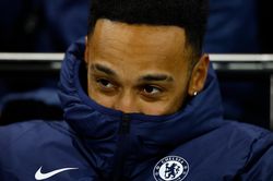 Chelsea sẽ mất gần 200.000 USD/tuần để đẩy Aubameyang sang Mỹ
